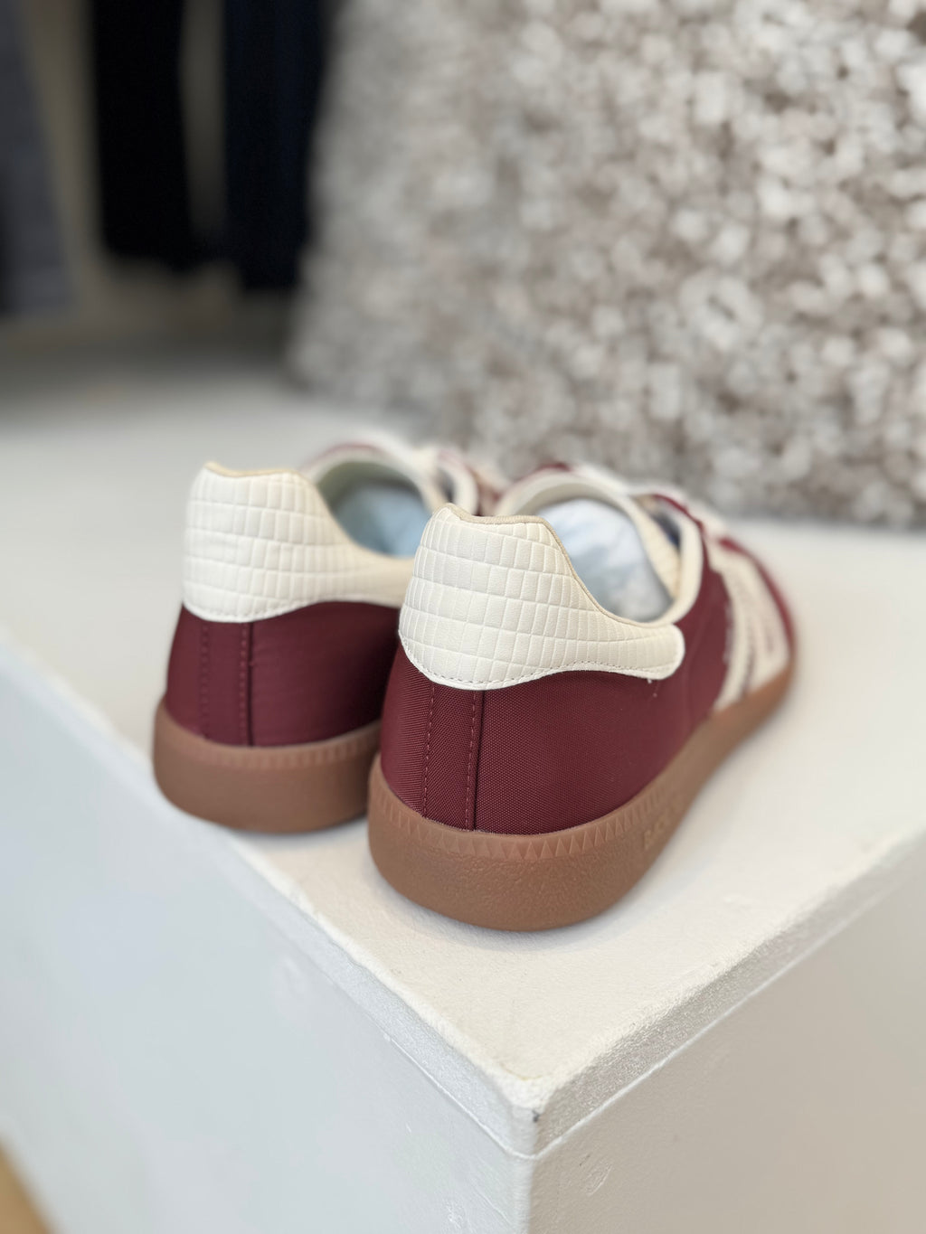 BASKETS GHOST BORDEAUX