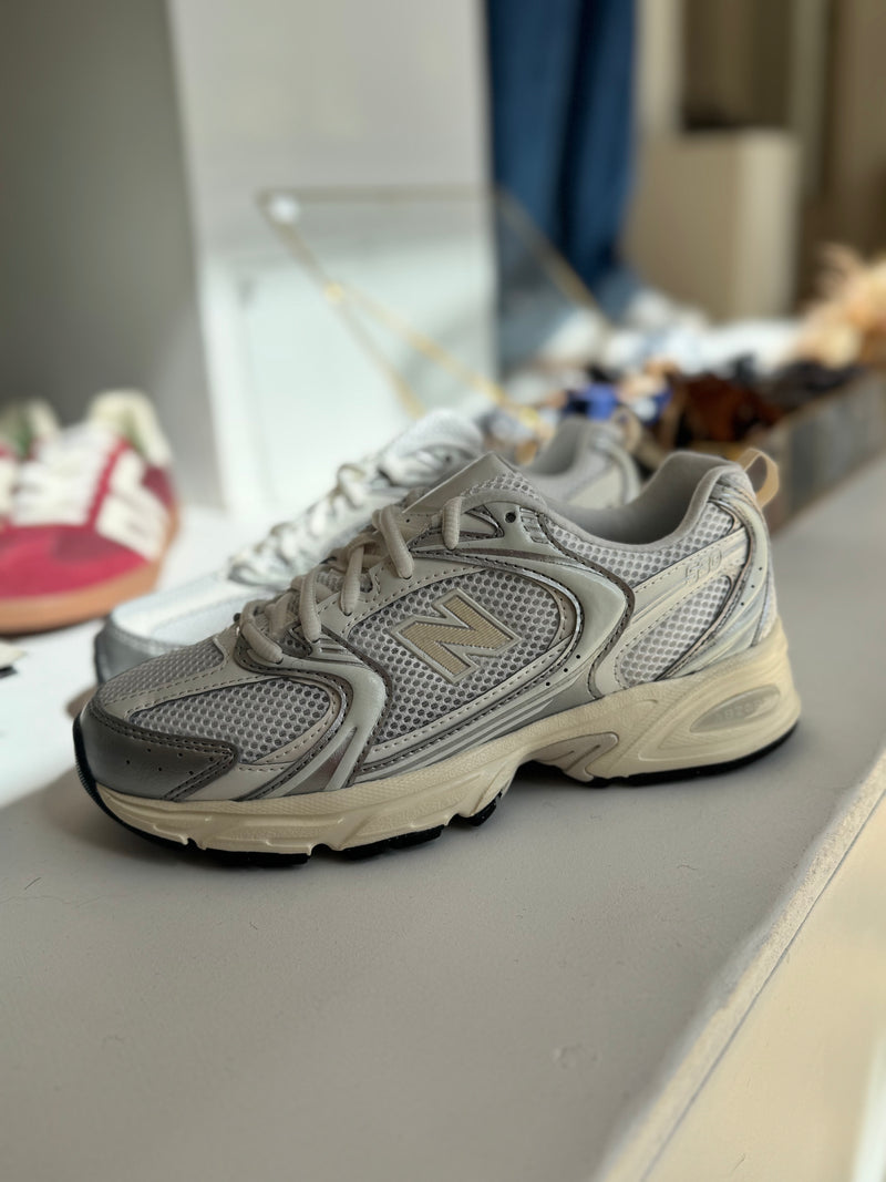 NEW BALANCE 530 SILVER METALLIC