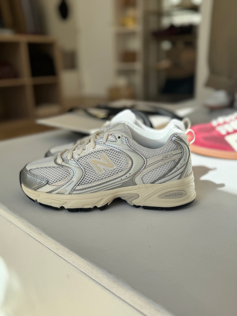 NEW BALANCE 530 SILVER METALLIC